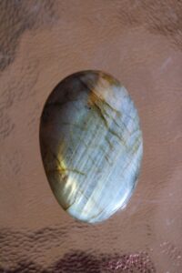 massaazikivi-labradoriit-klaarsus (1)