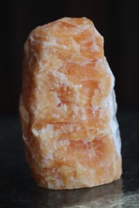 lamp-oranz-kaltsiit-klaarsus (2)