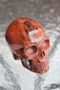 kristallpealuu-mahagon-obsidiaan-klaarsus (1)