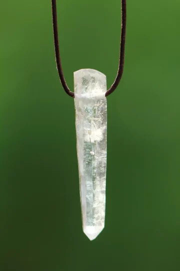 looduslik-maekristall-tipp-klaarsus-4
